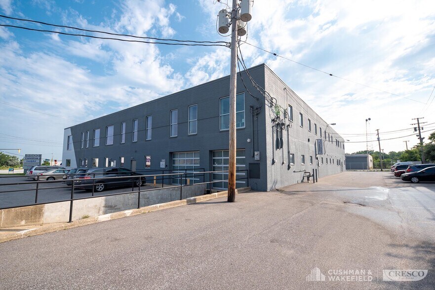 More Photos Of 5500 S Marginal Rd, Cleveland Office For Lease