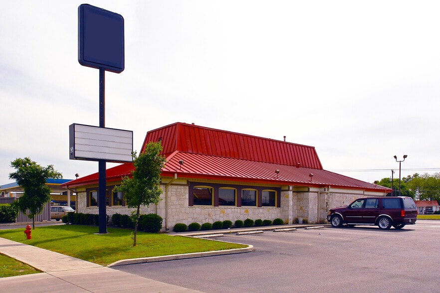 Primary Photo Of 9149 Fm 78, Converse Restaurant For Sale