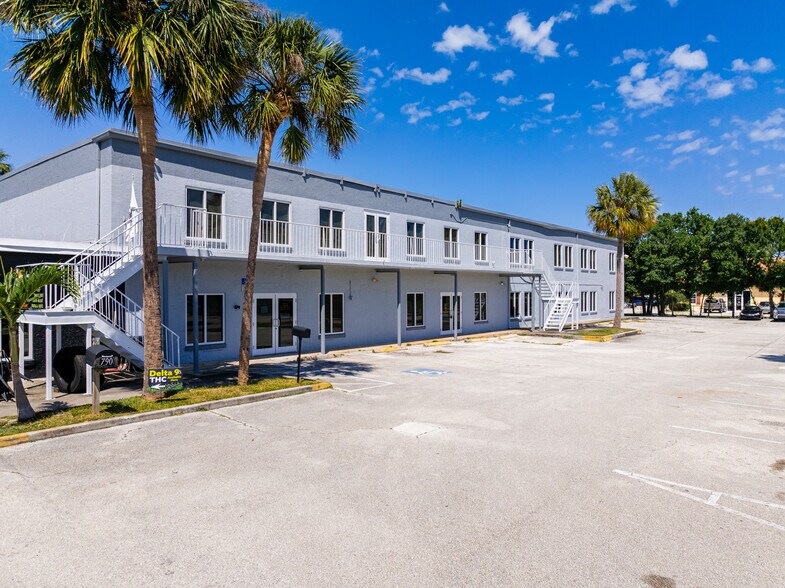 More Photos Of 760-790 15th Pl, Vero Beach Light Manufacturing For Sale