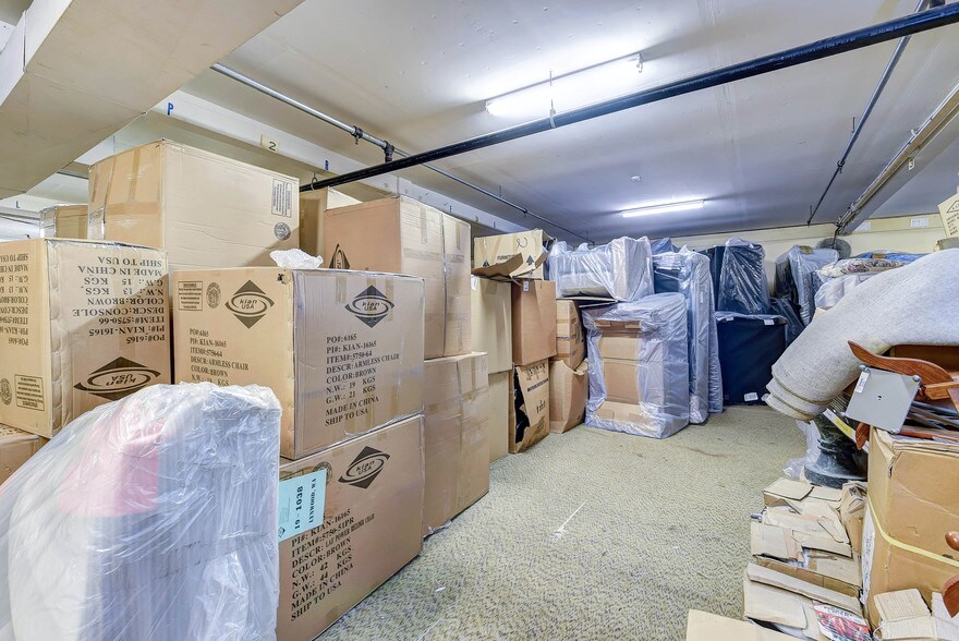 More Photos Of 20423 Highway 99, Lynnwood Freestanding For Sale