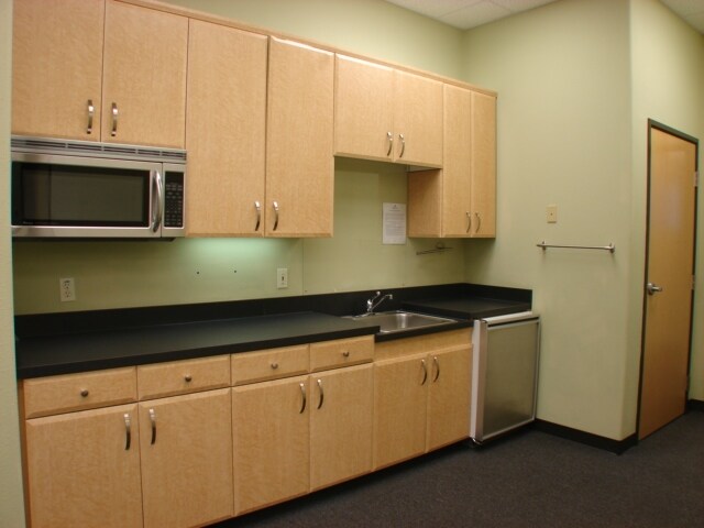 More Photos Of 1002 Marble Heights Dr, Marble Falls Medical For Lease