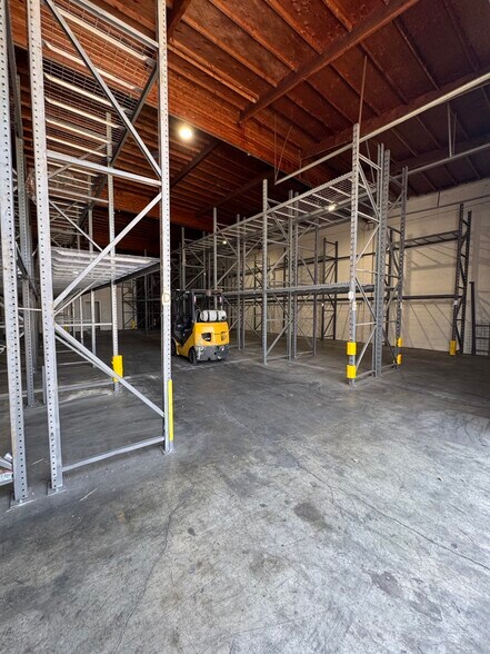 More Photos Of 2702 Seaman Ave, El Monte Warehouse For Lease
