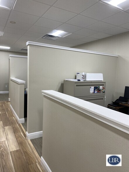 More Photos Of 6023 Farcenda Pl, Melbourne Office For Lease