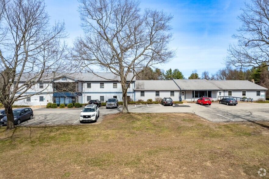 More Photos Of 109 Rhode Island Rd, Lakeville Office For Lease