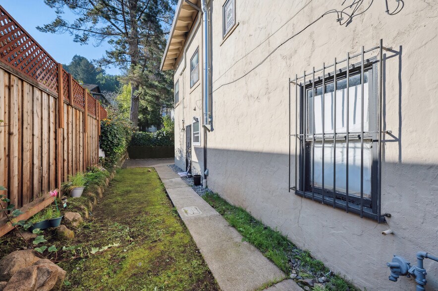 More Photos Of 1851 2nd St, San Rafael Apartments For Sale
