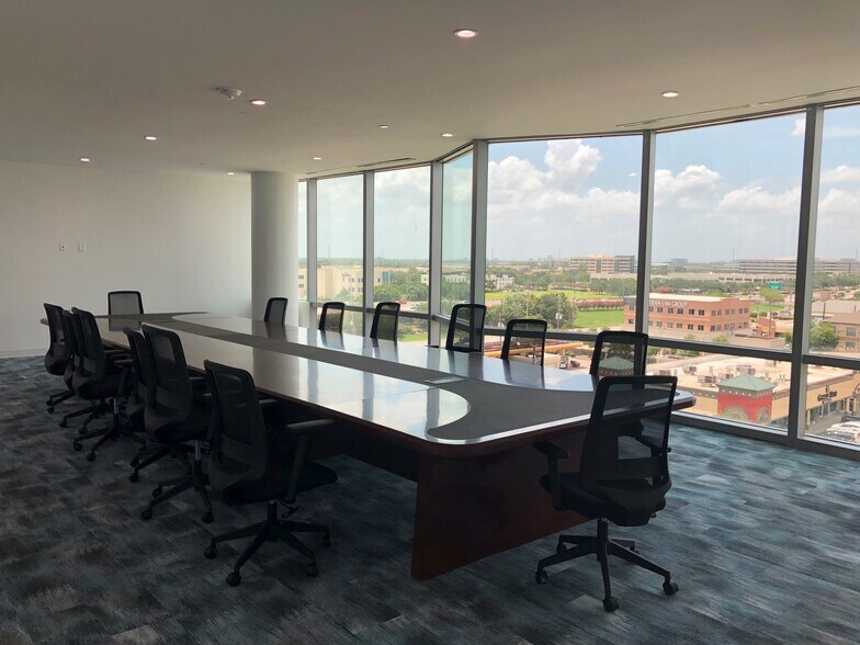 More Photos Of 9999 Bellaire Blvd, Houston Medical For Lease