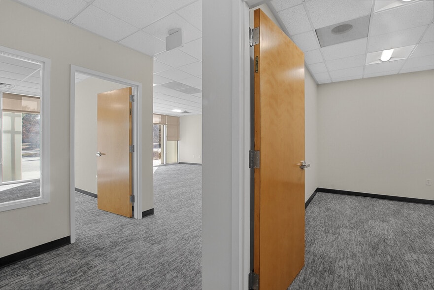 More Photos Of 2310 Charleston Regional Pky, Charleston Distribution For Lease