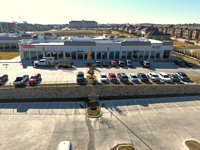 More Photos Of 355 Rodeo Center Blvd, Mesquite General Retail For Sale