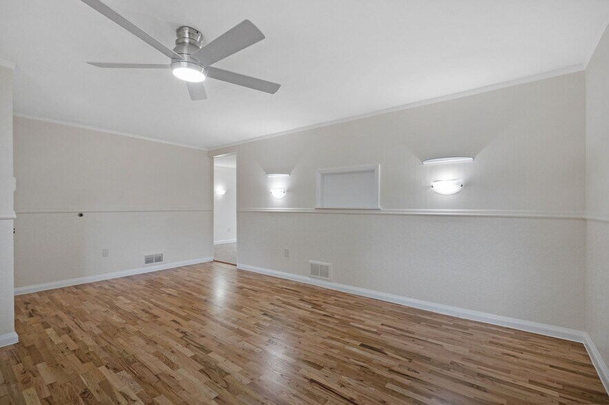 More Photos Of 1776 Jay St, Lakewood Apartments For Sale