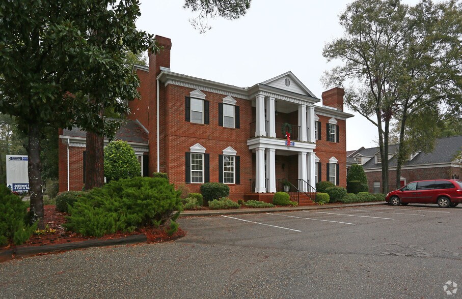 Primary Photo Of 1921 Capital Cir NE, Tallahassee Medical For Lease