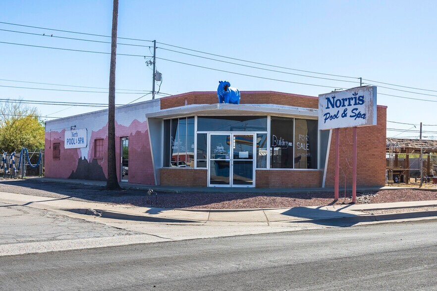 More Photos Of 300 E 2nd St, Casa Grande Freestanding For Sale