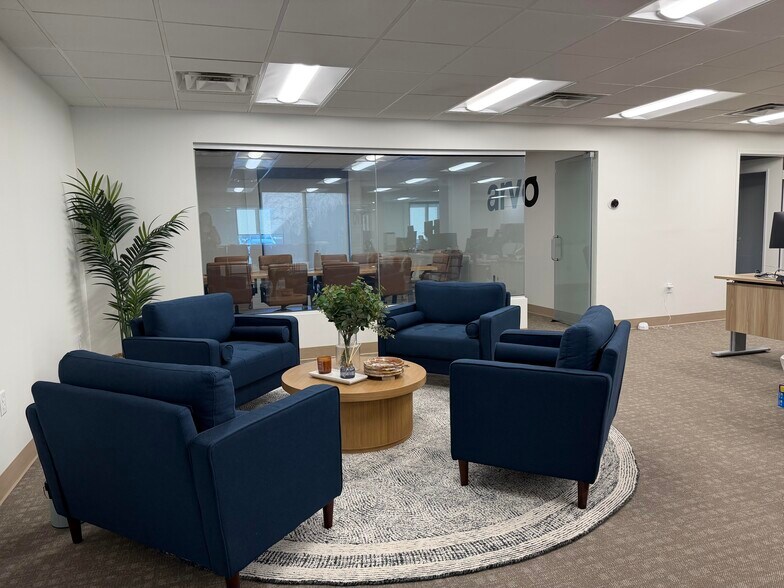 More Photos Of 1550 Old Henderson Rd, Columbus Office For Lease