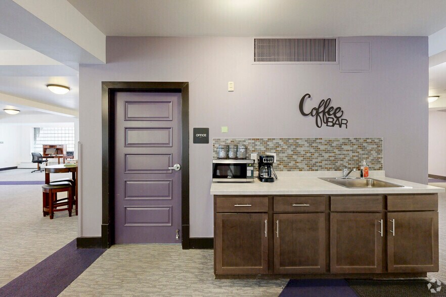 More Photos Of 172 N College Ave, Fort Collins Apartments For Lease