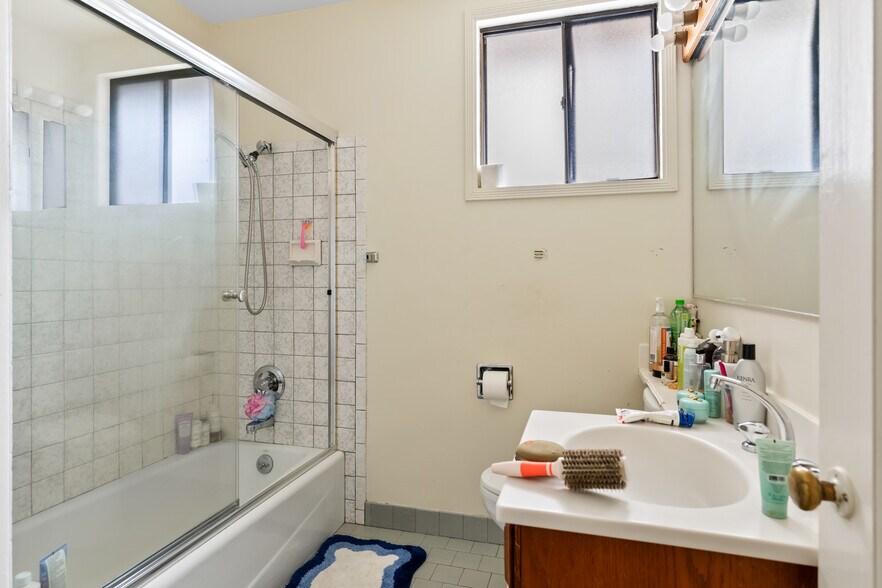 More Photos Of 1841-1843 Cedar St, Berkeley Apartments For Sale