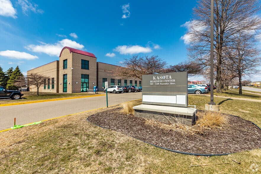 More Photos Of 701-721 Kasota Ave SE, Minneapolis Light Distribution For Lease