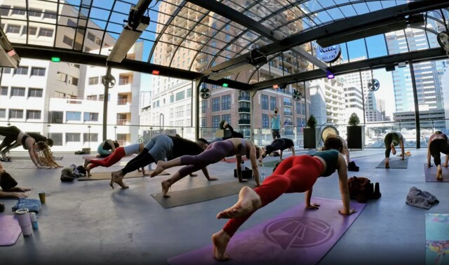 More Photos Of 219 W 4th St, Austin General Retail For Lease