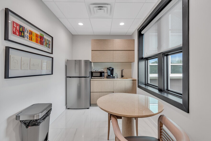 More Photos Of 21 E Front St, Red Bank Office For Sale