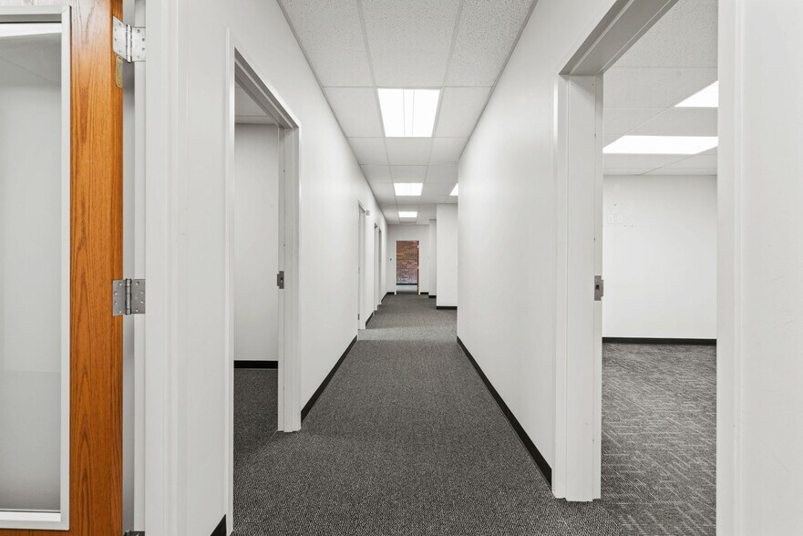 More Photos Of 434 W Bearcat Dr, Salt Lake City Office For Lease