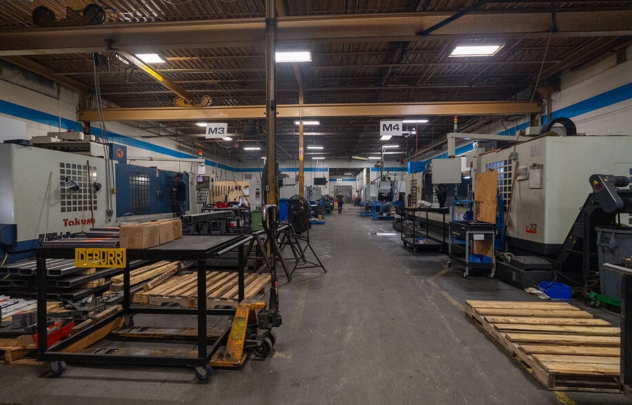 More Photos Of 1395 Whyte Av, Winnipeg Warehouse For Sale