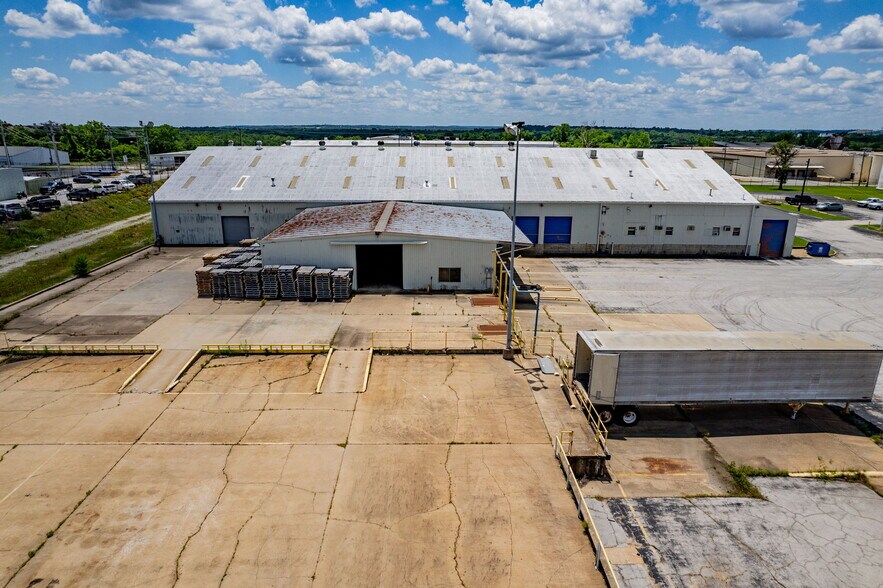 More Photos Of 6717 S 61st West Ave, Tulsa Manufacturing For Sale