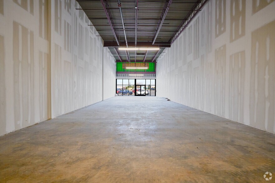 More Photos Of 1701-1729 Massey Blvd, Hagerstown Freestanding For Lease