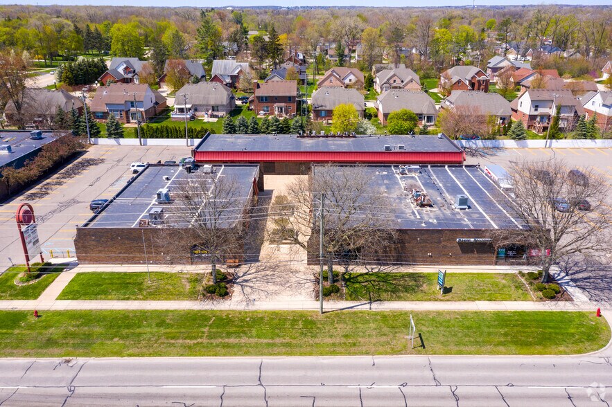 More Photos Of 19171-19191 Merriman Rd, Livonia Unknown For Lease