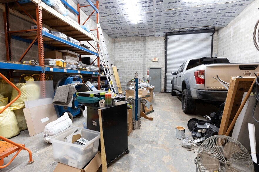 More Photos Of 1203 SE 9th Ter, Cape Coral Light Distribution For Lease