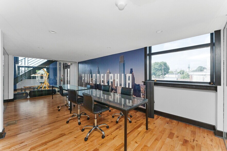 More Photos Of 368 E Moore St, Norristown General Retail For Sale