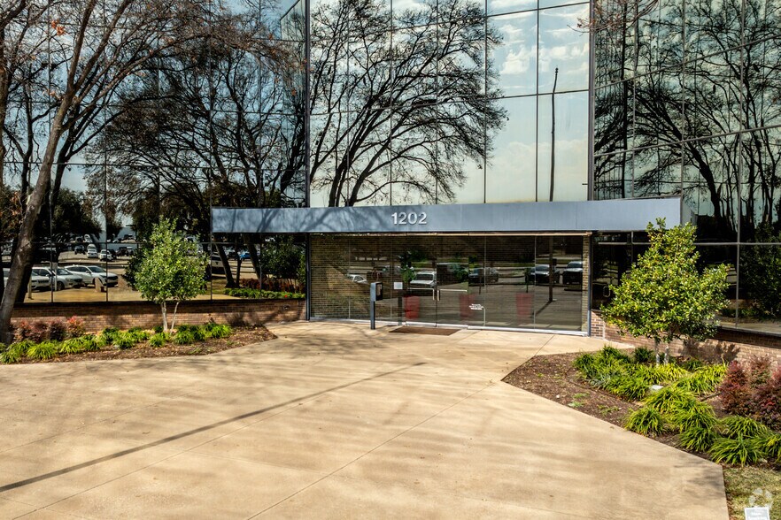 More Photos Of 1202 Richardson Dr, Richardson Office For Lease