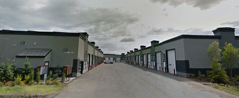 More Photos Of 9903 209 St NW, Edmonton Warehouse For Sale