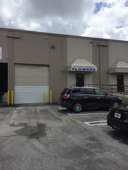 More Photos Of 2600-2634 NW 72nd Ave, Miami Warehouse For Lease