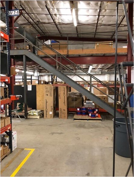 More Photos Of 404 Route 31, Lambertville Showroom For Lease