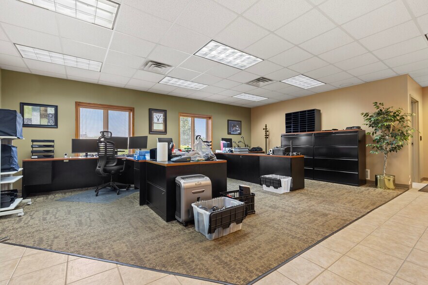 More Photos Of 5112 Forest Hills Ct, Loves Park Industrial For Sale