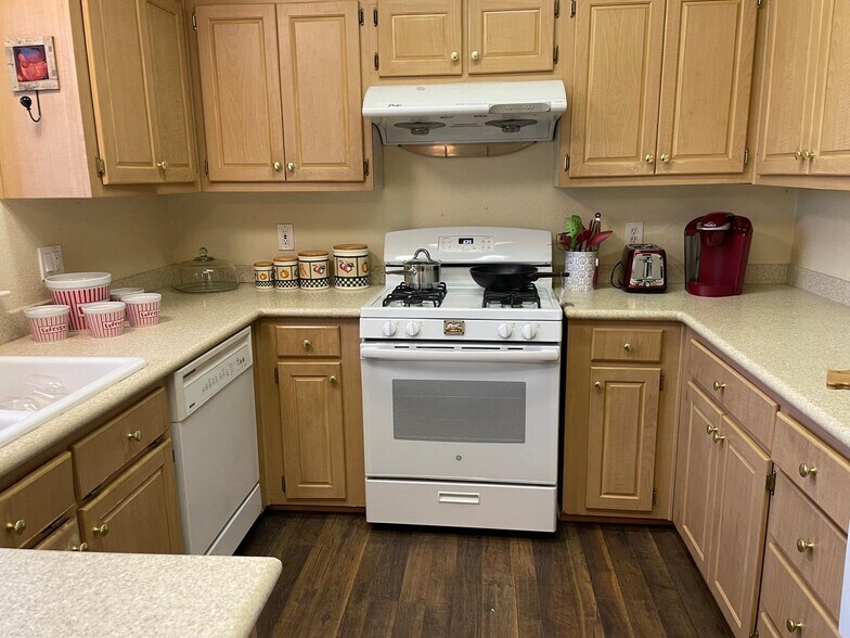 More Photos Of 2017 Walnut Blvd, Brentwood Land For Sale