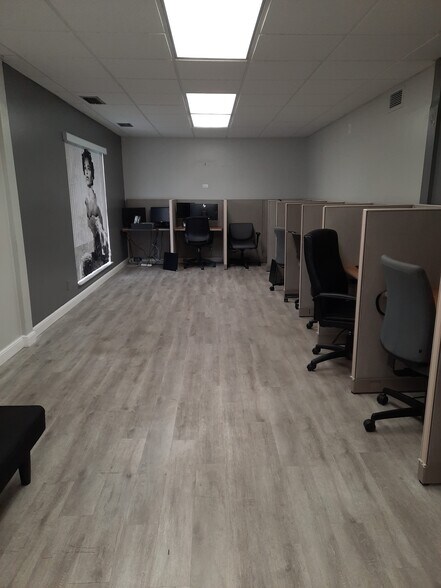 More Photos Of 4699 N Federal Hwy, Lighthouse Point Office For Lease