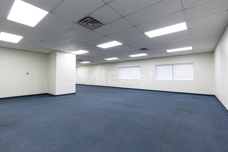 More Photos Of 3510 Cavaretta Ct, Las Vegas Warehouse For Lease