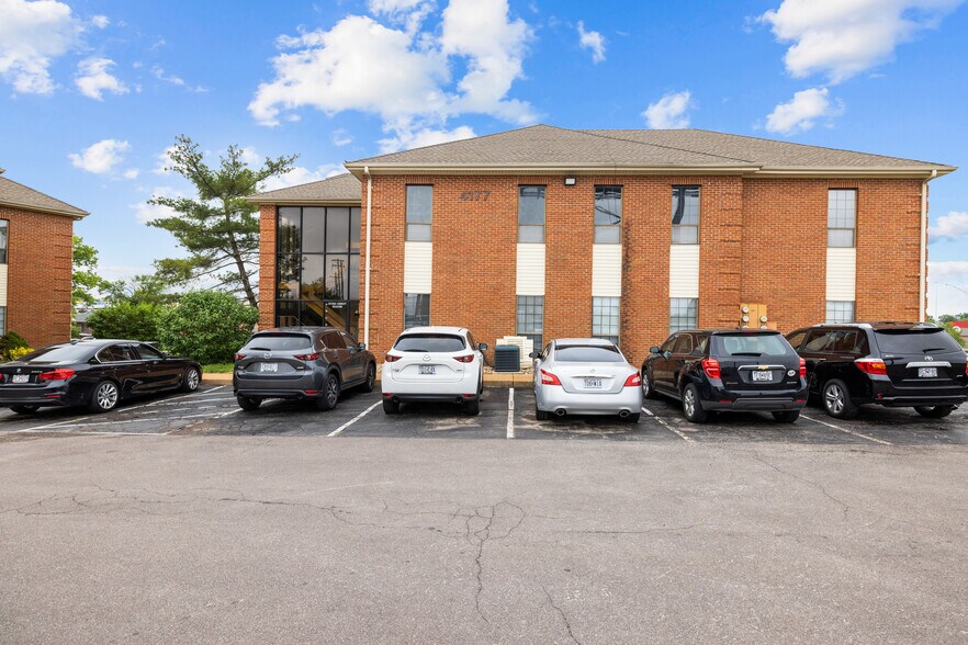 More Photos Of 4191 Crescent Dr, Saint Louis Medical For Lease
