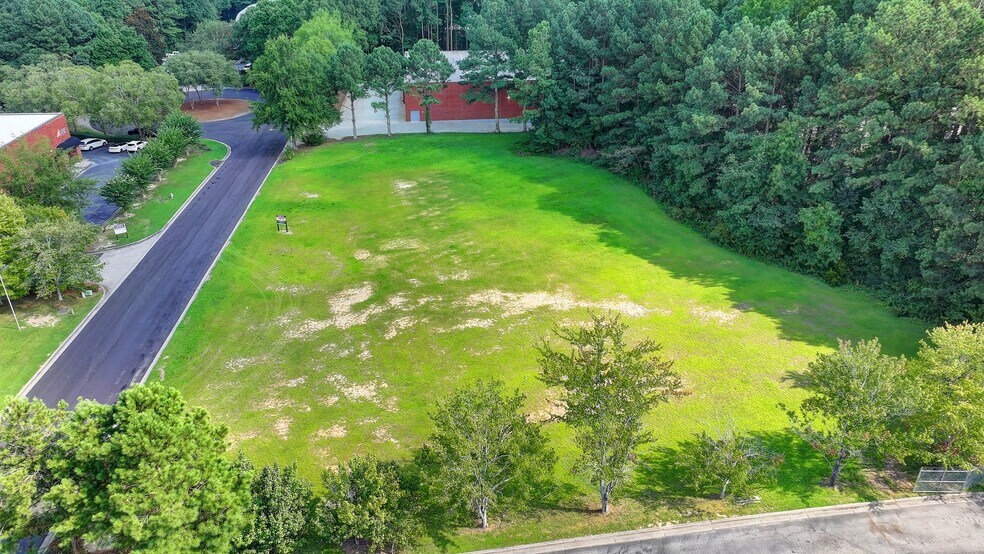 More Photos Of 1330 Capital Cir, Lawrenceville Land For Sale