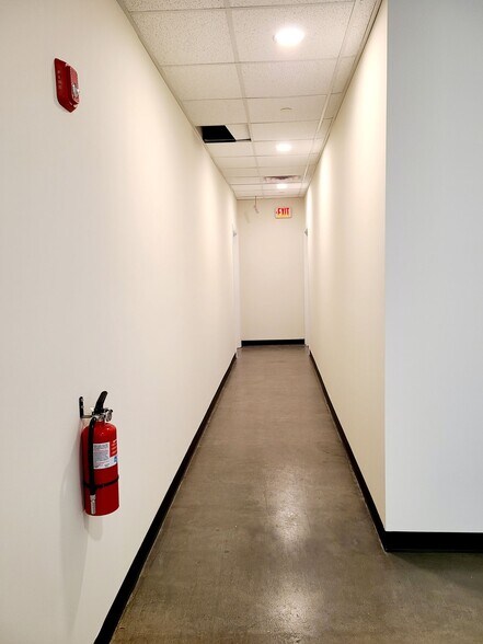 More Photos Of 1922 Hooper Ave, Toms River Storefront Retail Office For Lease