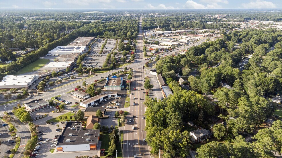 More Photos Of 3116 Evans St, Greenville Freestanding For Lease