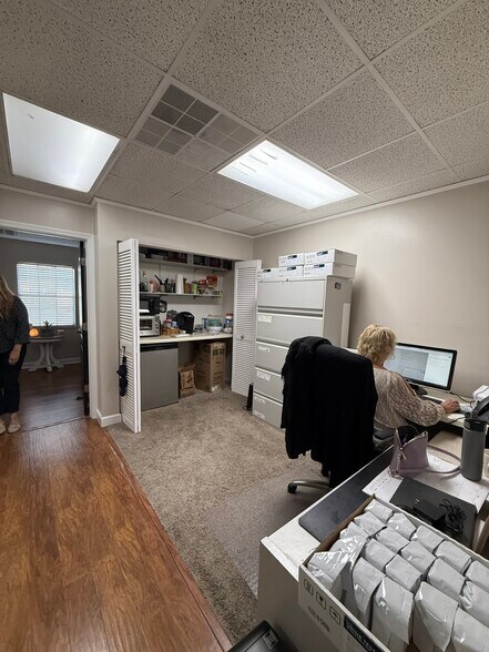More Photos Of 4506 26th St W, Bradenton Office For Lease