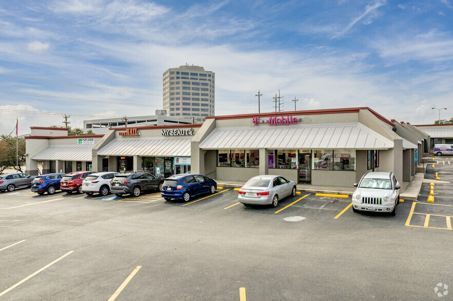 Primary Photo Of 8021-8135 Callaghan Rd, San Antonio Unknown For Lease