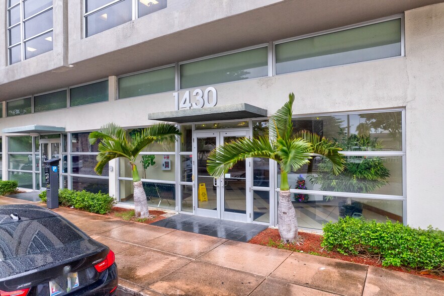 More Photos Of 1430 S Dixie Hwy, Coral Gables Office For Sale