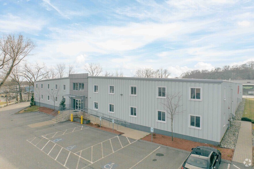 Primary Photo Of 66 Holton St, Woburn Manufacturing For Lease