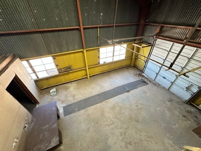 More Photos Of 601 S Lovekin Blvd, Blythe Warehouse For Sale