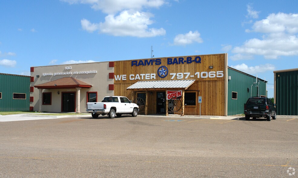 More Photos Of 2803 Us-83, La Feria Flex For Sale