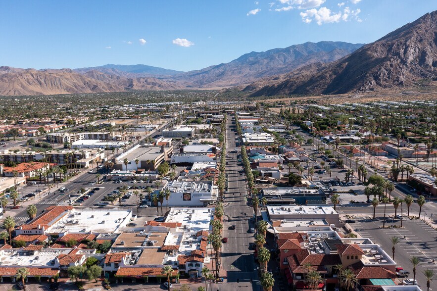 More Photos Of 262 S Palm Canyon Dr, Palm Springs Restaurant For Sale