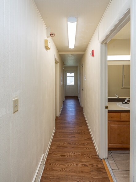 More Photos Of 7997 Wesley Dr, Strongsville Apartments For Sale