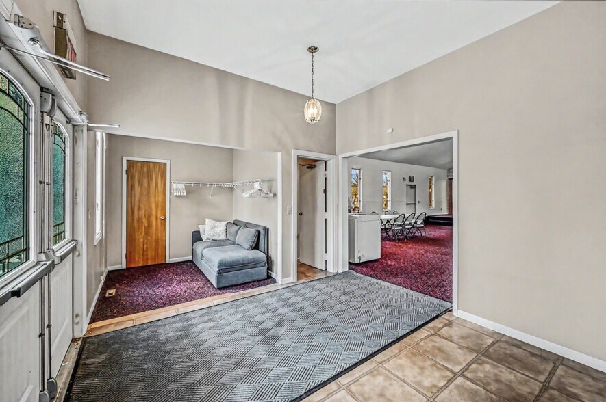 More Photos Of 15924 PA-407 Sr, Fleetville Office For Sale