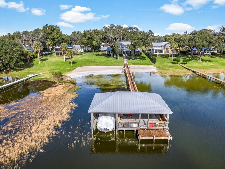 More Photos Of 12730 E Highway 25, Ocklawaha Specialty For Sale